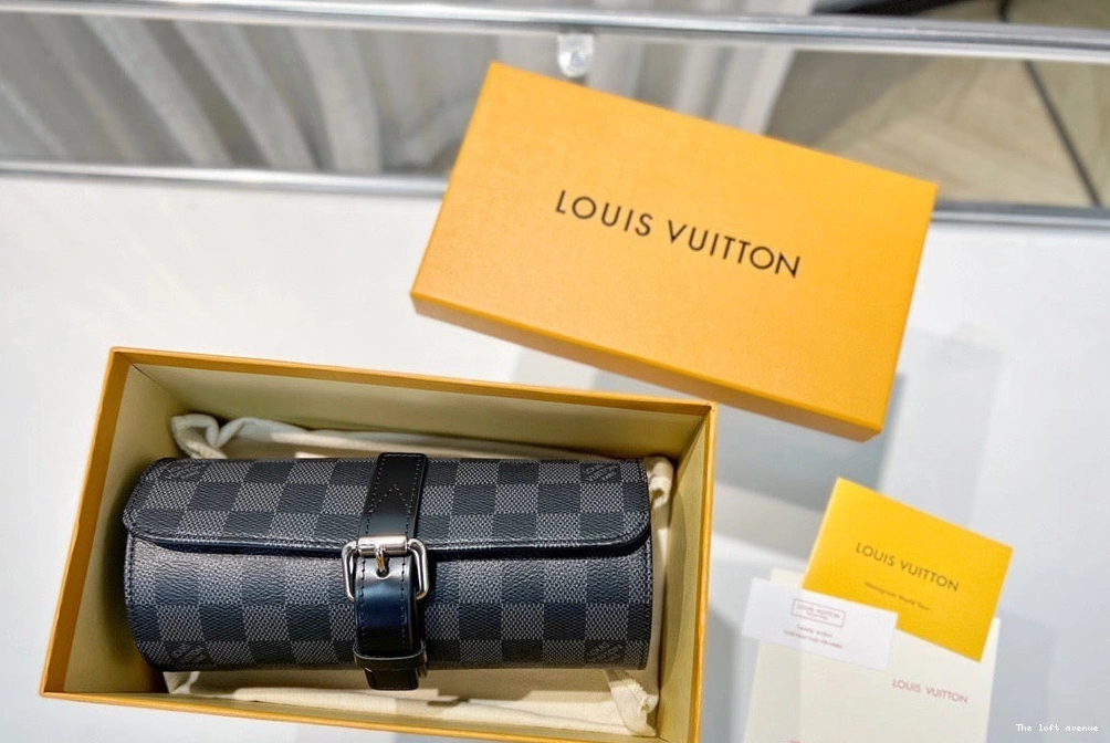 LV CUSTOM CASE WATCH CHECKERED 0809